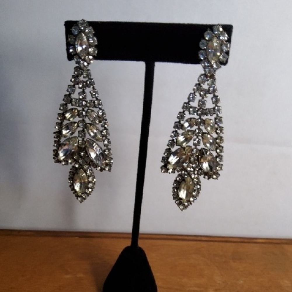 Dramatic Dangle Rhinestone Drop Earrings.